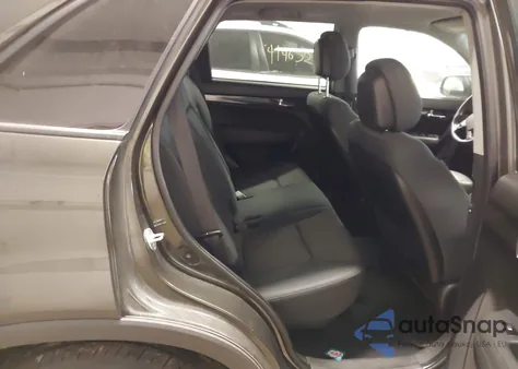 2012 Kia Sorento Lx из США, поврежденный, VIN 5XYKTDA63CG264158